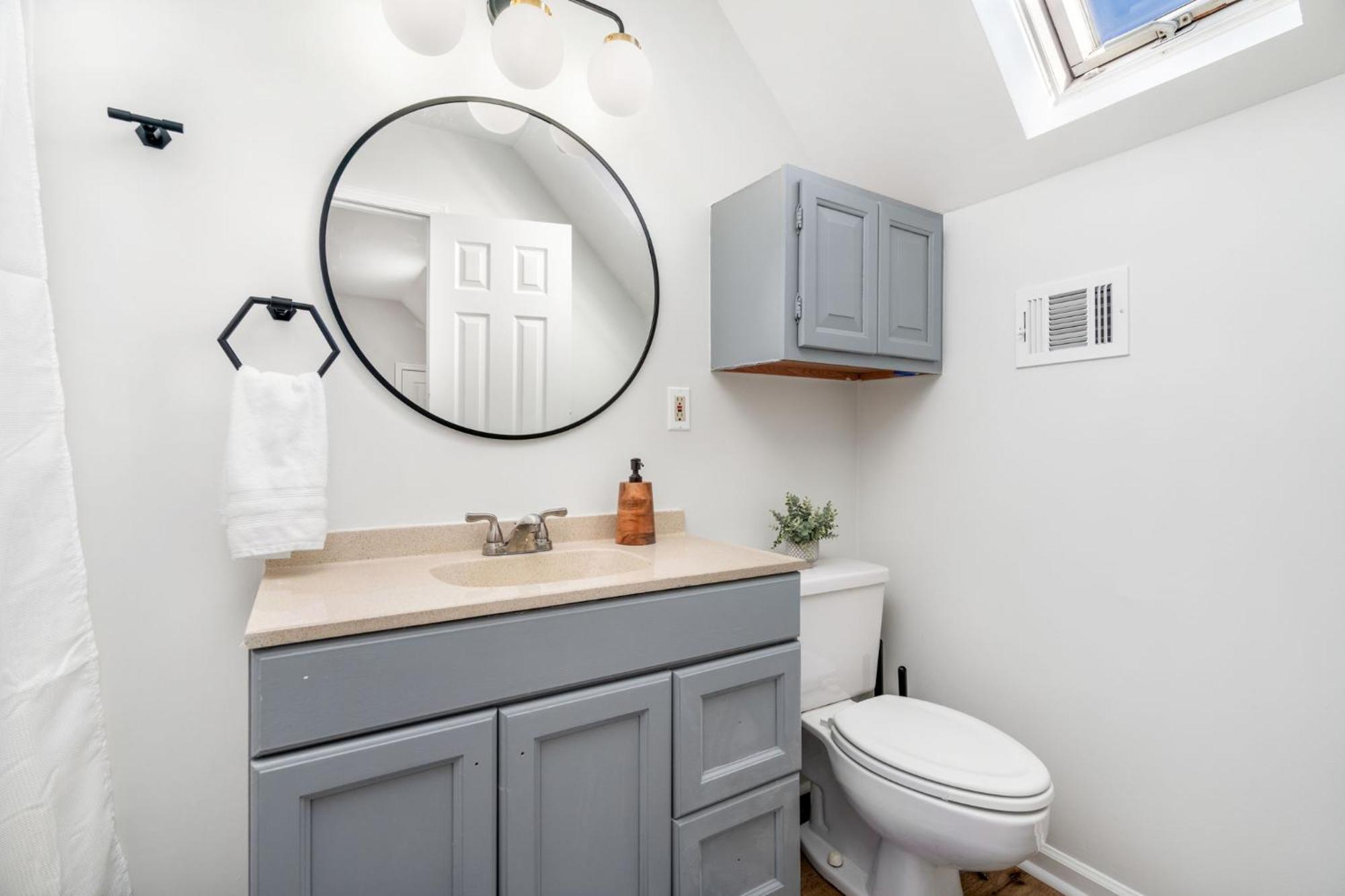 Remodeled And New - Walk To Downtown Auburn Apartment Екстериор снимка