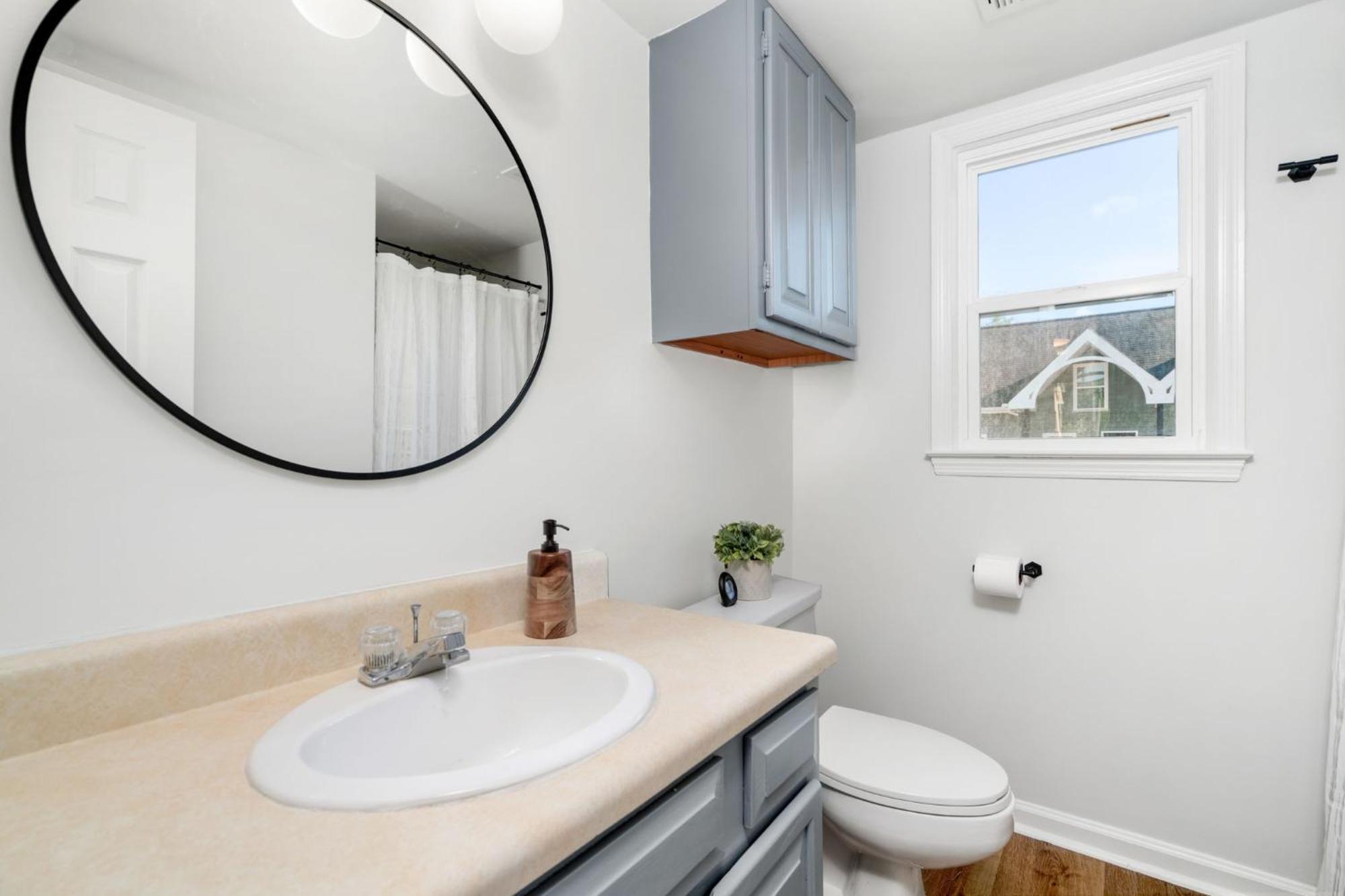 Remodeled And New - Walk To Downtown Auburn Apartment Екстериор снимка